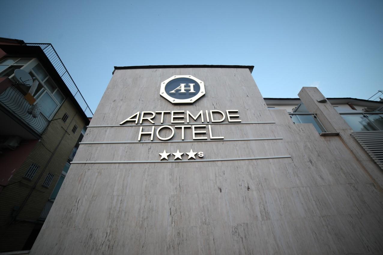 Hotel Artemide Aversa Exterior photo